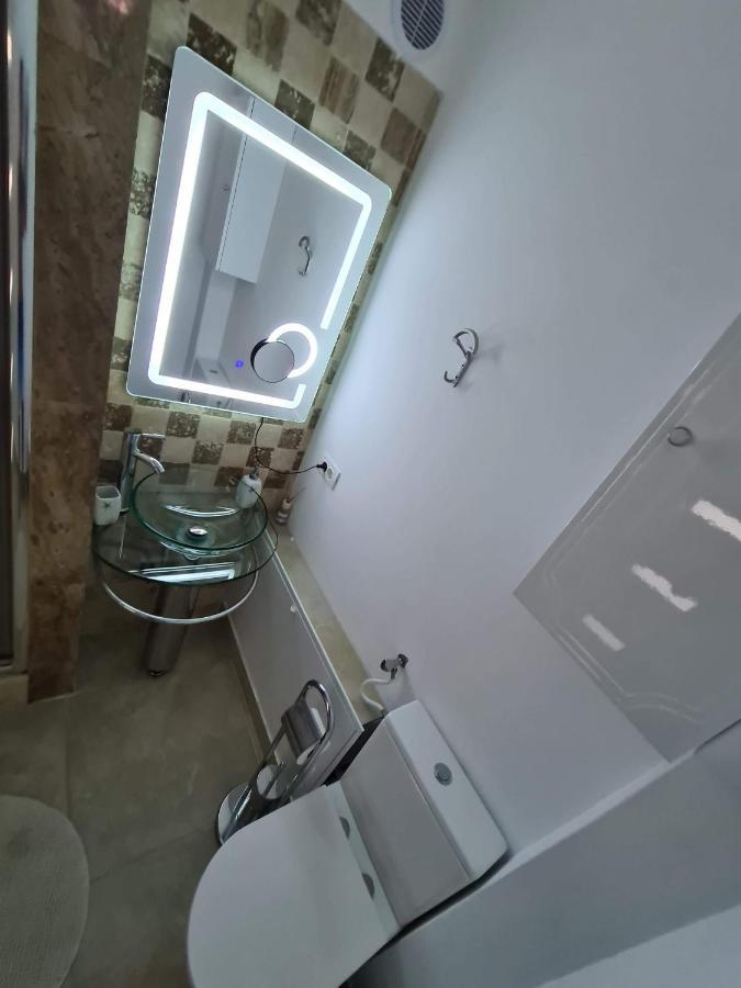 Appartement Briza Pe Promenada à Năvodari Extérieur photo